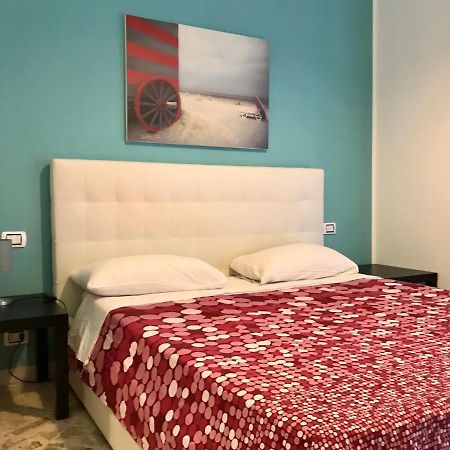 Cavour 124 -Guest-Room- バーリ エクステリア 写真