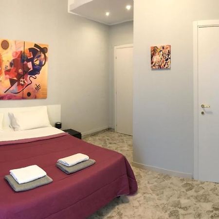 Cavour 124 -Guest-Room- バーリ エクステリア 写真