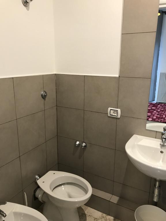 Cavour 124 -Guest-Room- バーリ エクステリア 写真