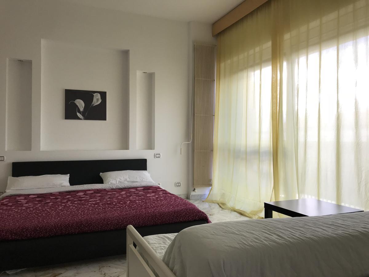 Cavour 124 -Guest-Room- バーリ エクステリア 写真