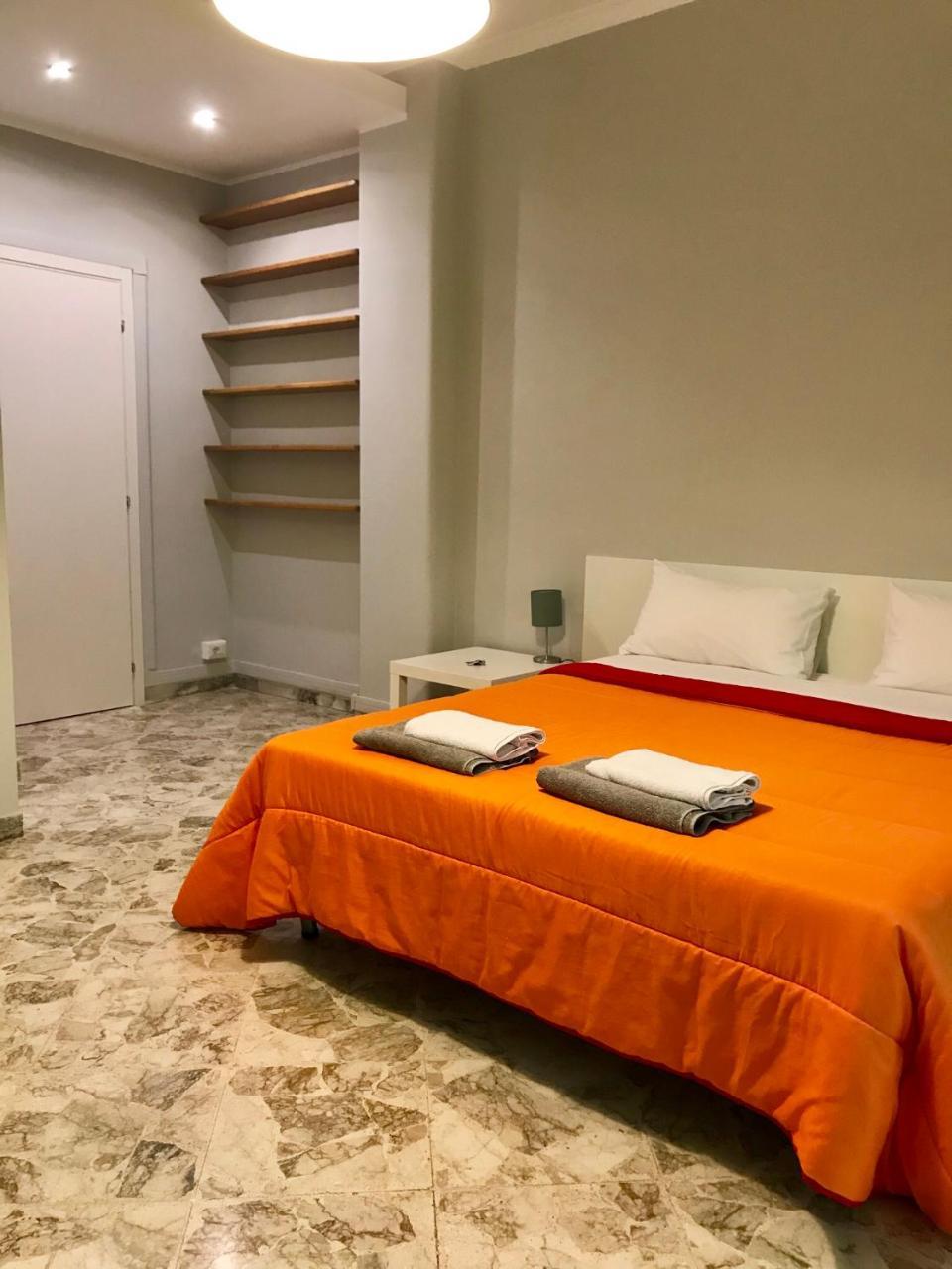 Cavour 124 -Guest-Room- バーリ エクステリア 写真